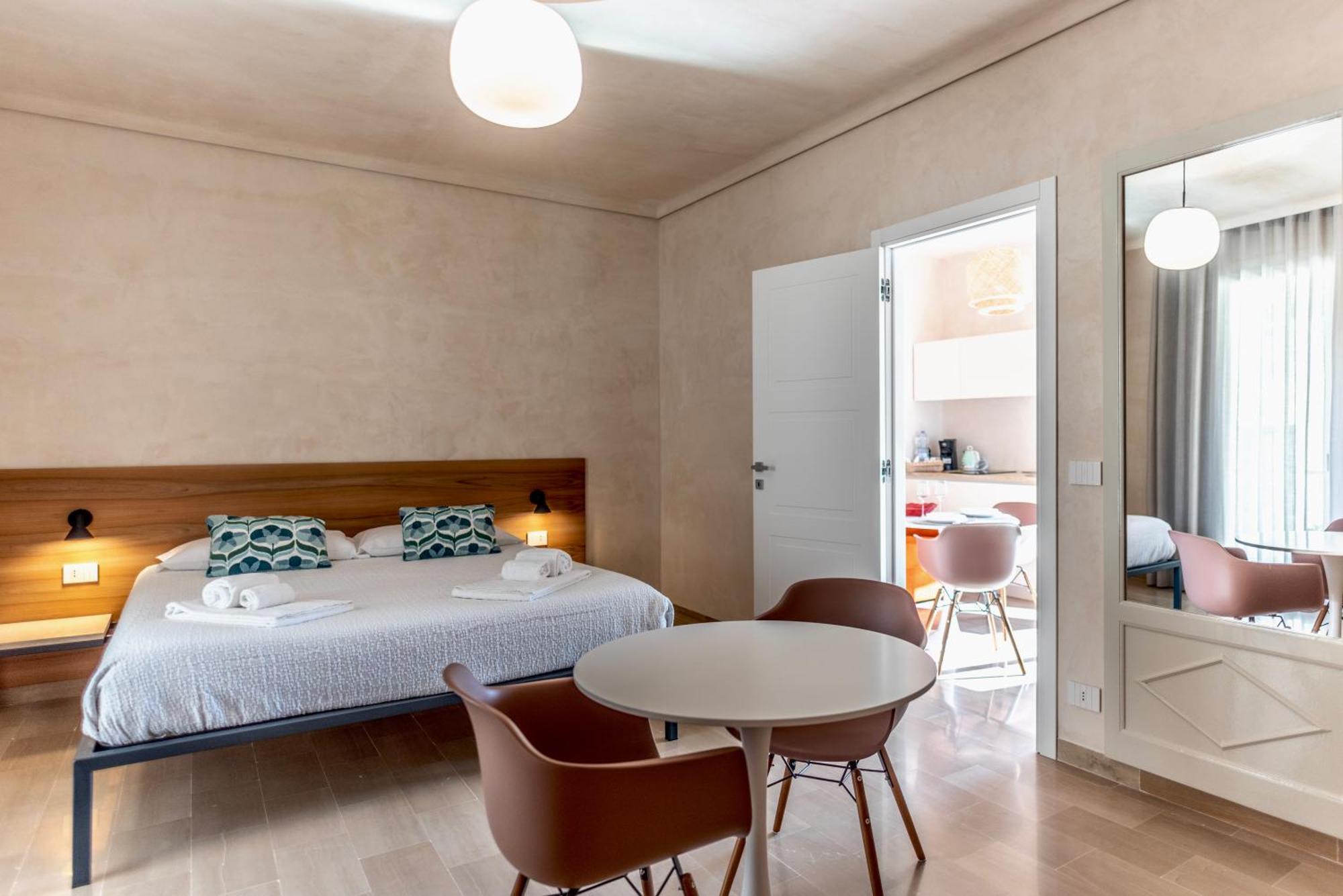 La Casa Di Irene - Suites Con Vista Raguse Extérieur photo