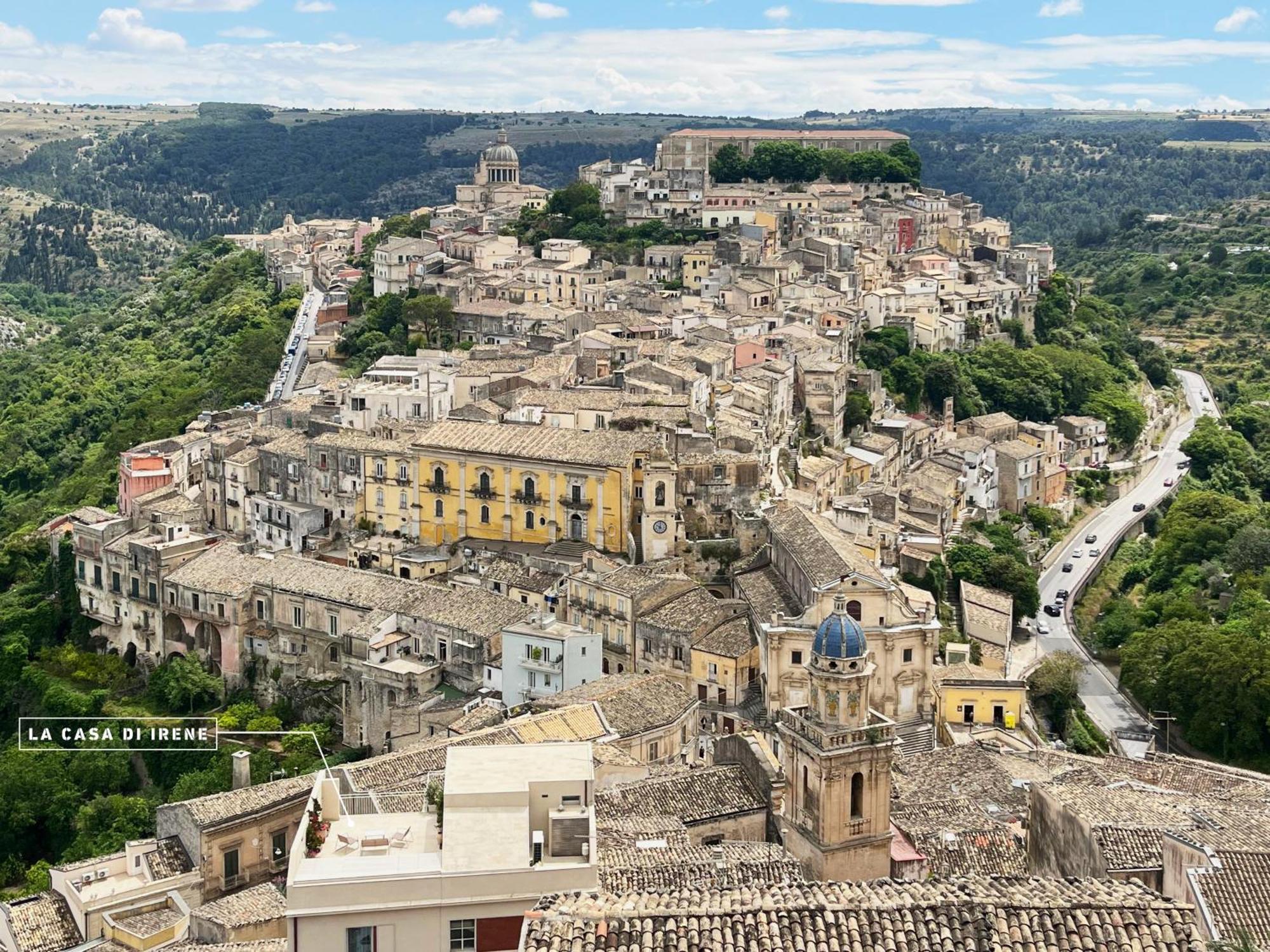 La Casa Di Irene - Suites Con Vista Raguse Extérieur photo